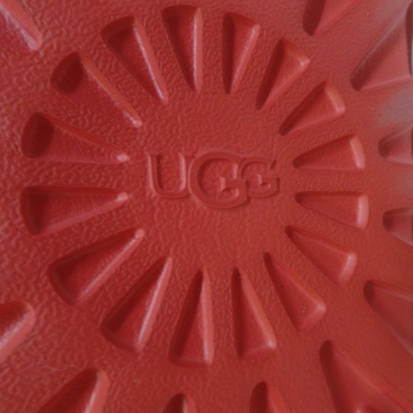 UGG Plush Women's Classic Clear Mini Fashion Boot Lava Flow Sz 9 Brand New - Picture 15 of 15